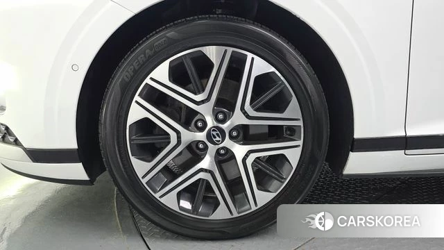 Hyundai Grandeur (GN7) id 4017698 из Кореи 15
