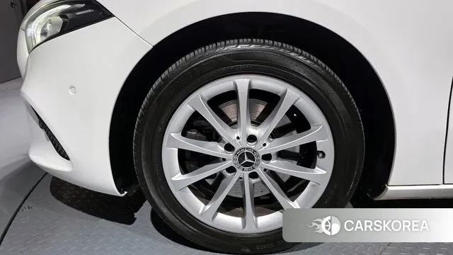 Mercedes-Benz A-Class W177 id 3568100 из Кореи 15