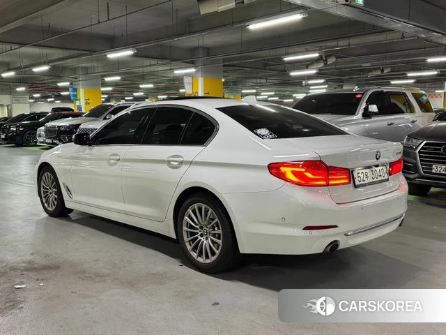 BMW 5 Series (G30) id 3853367 из Кореи 15