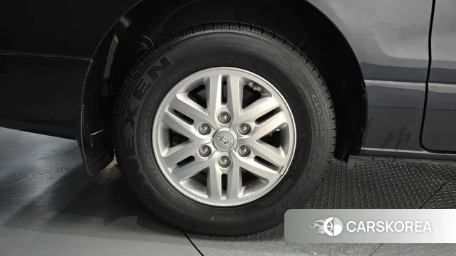 Hyundai The New Grand Starex id 4683853 из Кореи 25