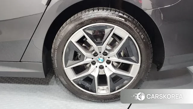 BMW 5 Series (G60) id 3721036 из Кореи 15