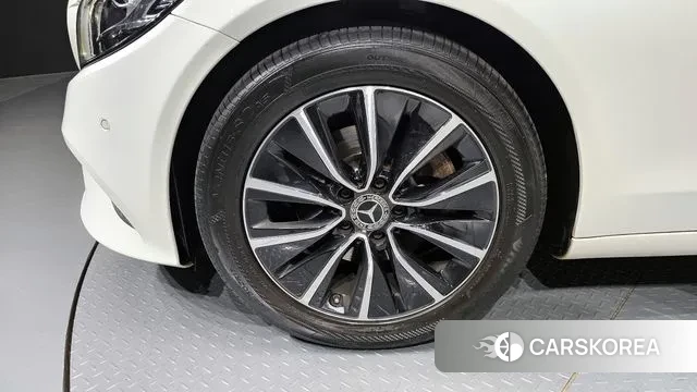 Mercedes-Benz C-Class W205 id 3718060 из Кореи 15