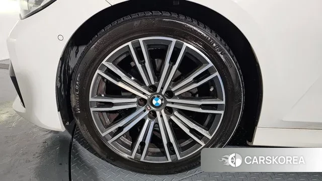 BMW 3 Series (G20) id 3463970 из Кореи 15