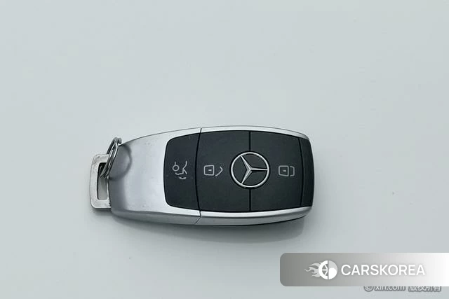 Mercedes-Benz Class C id 4300052 из Китая 19