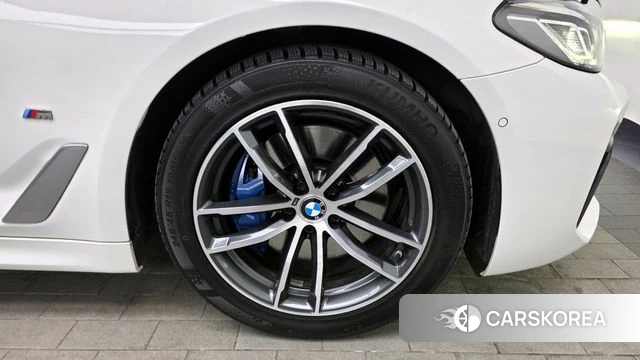 BMW 5 Series (G30) id 3800347 из Кореи 15