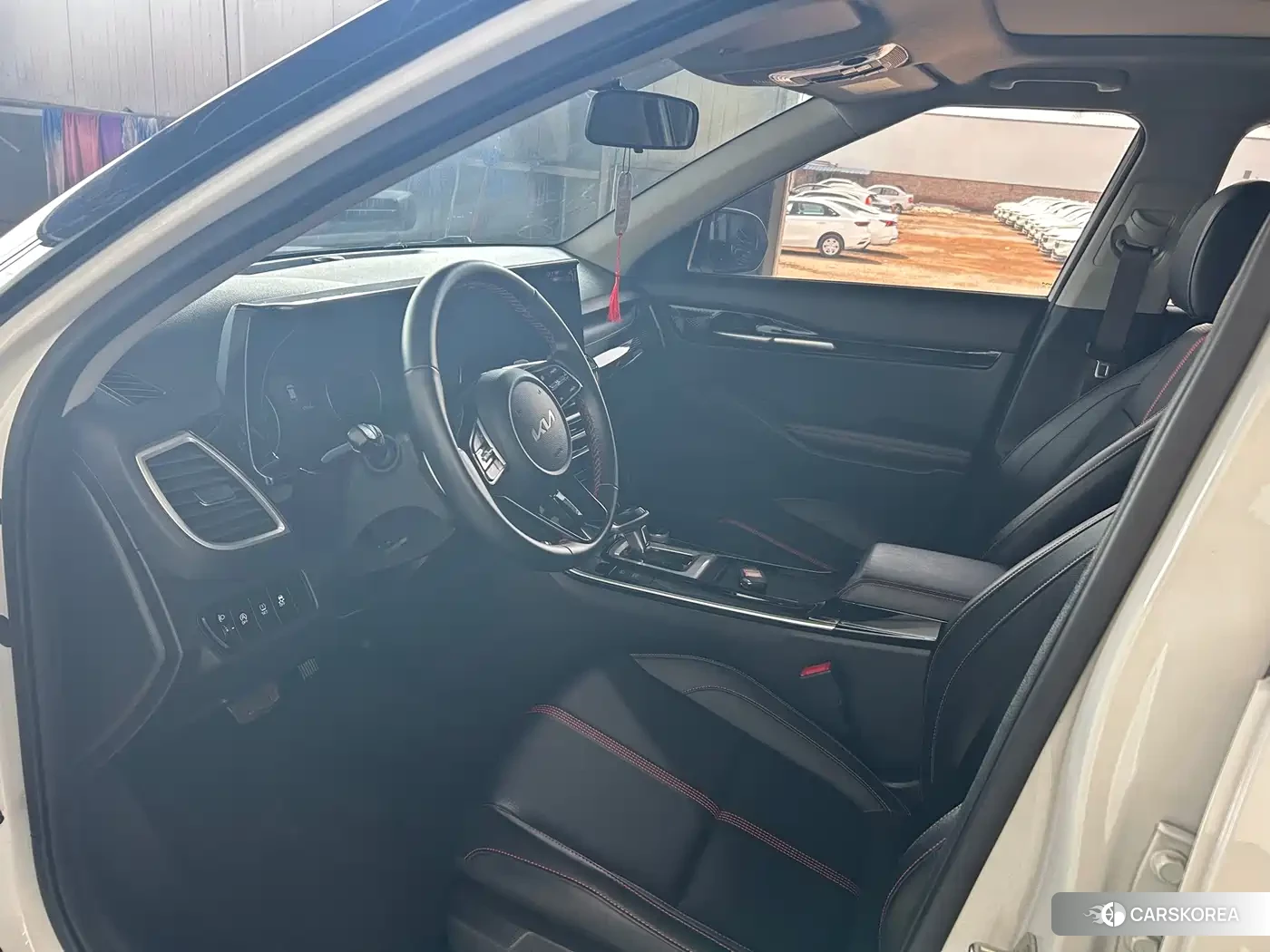 Kia KX3 proud run 2022 Белый из Китая, фото 5