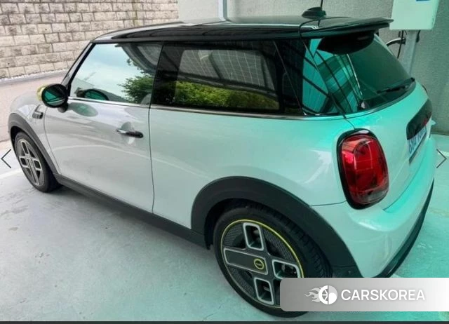 Mini Cooper Electric 2022 Серебристо-серый из Кореи, фото 5