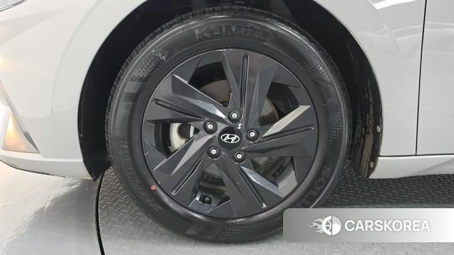 Hyundai Avante Hybrid (CN7) id 4656730 из Кореи 27