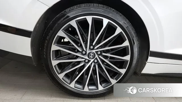 Hyundai Grandeur (GN7) id 3533893 из Кореи 15