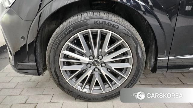 Audi Q3 (F3) id 4330226 из Кореи 27