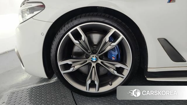 BMW 5 Series (G30) id 4285734 из Кореи 29