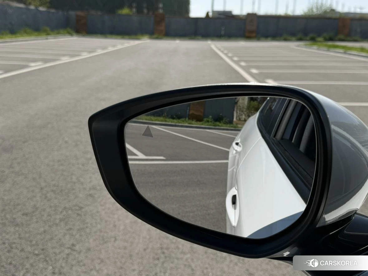 Mazda 3 id 4479687 из Китая 17