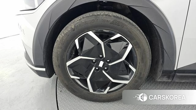 Hyundai Ionic 5 id 3811545 из Кореи 15