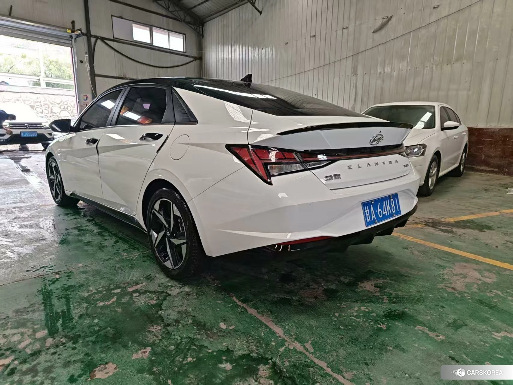 Hyundai Elantra 2023 Белый из Китая, фото 5