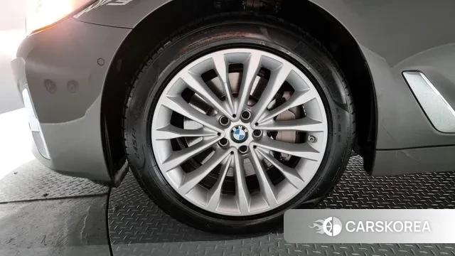 BMW 5 Series (G30) id 2894772 из Кореи 15