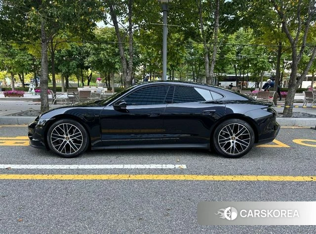 Porsche Taycan 2022 Черный из Кореи, фото 5