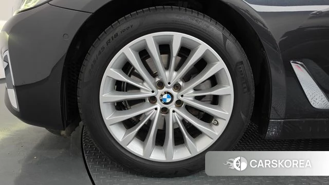 BMW 5 Series (G30) id 4692038 из Кореи 15