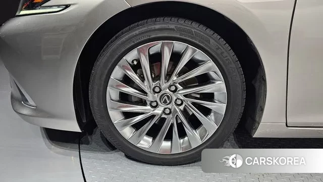 Lexus ES300h 7th generation id 3220634 из Кореи 15