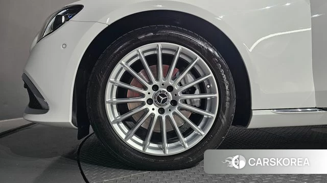 Mercedes-Benz E-Class W213 id 4293860 из Кореи 28