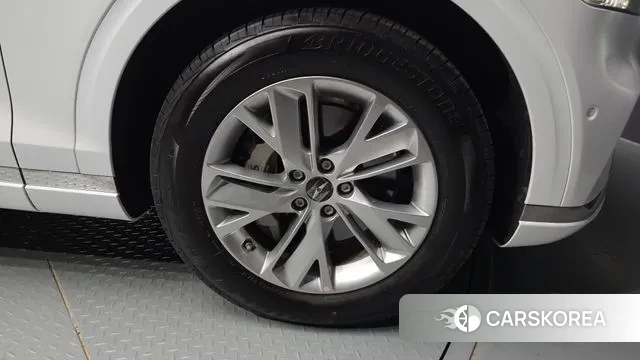 Genesis GV70 id 3316158 из Кореи 15