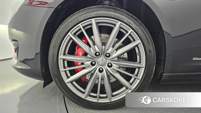 Maserati Quattroporte id 4507679 из Кореи 15