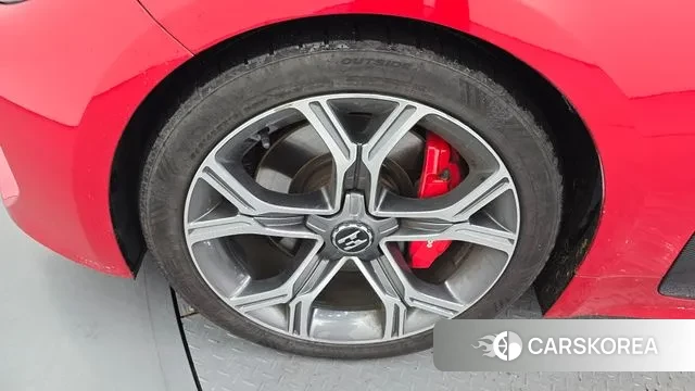 Kia Stinger id 3418090 из Кореи 15