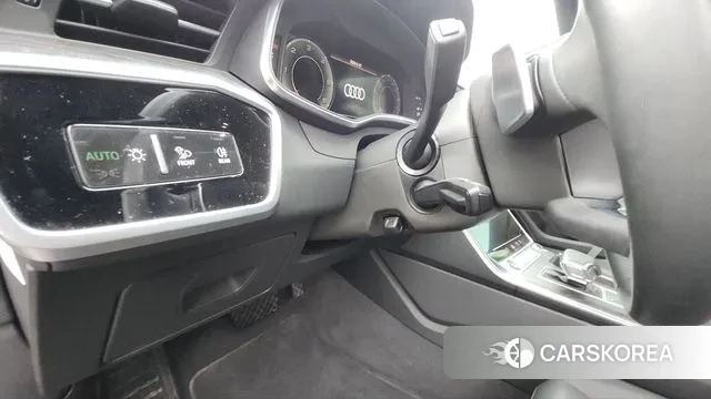 Audi A6 (C8) 2023 Черный из Кореи, фото 5