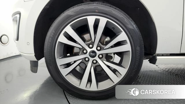 Ford Expeditation id 4529374 из Кореи 30