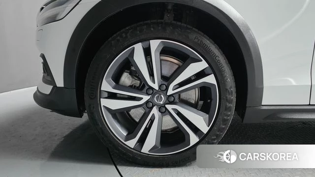 Volvo V60 Cross-Country 2nd Generation id 3965463 из Кореи 15