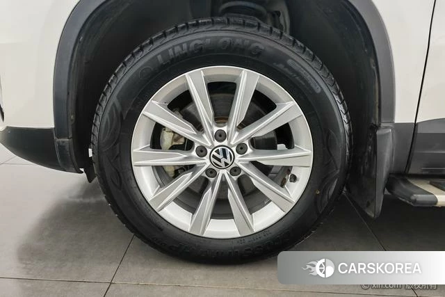 Volkswagen Tiguan id 4212570 из Китая 19