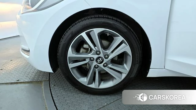 Hyundai Avante AD id 4325805 из Кореи 15
