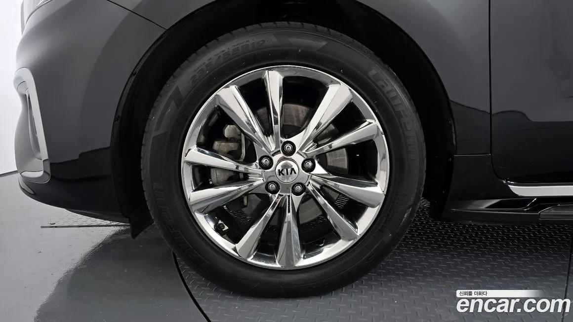 Kia The New Carnival id 2148990 из Кореи 15