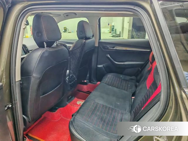 Skoda Krok 2018 Зеленый из Китая, фото 5