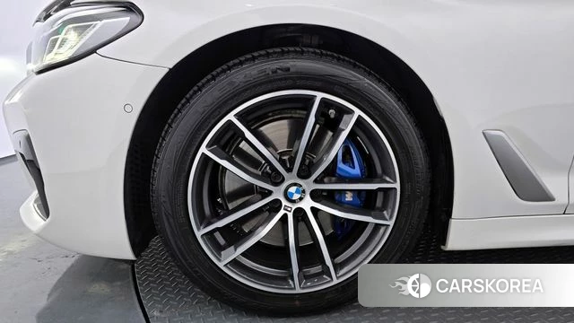 BMW 5 Series (G30) id 4382614 из Кореи 27