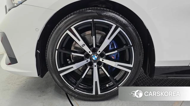 BMW 5 Series (G60) id 4360235 из Кореи 29