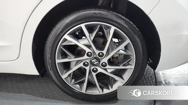 Hyundai The New Avante AD id 3509891 из Кореи 15