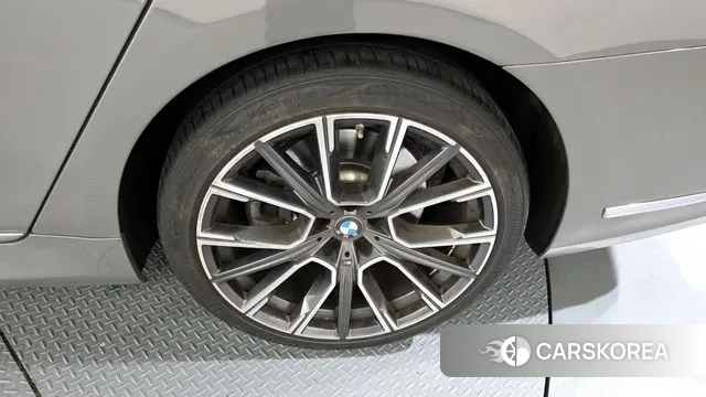 BMW 7 Series (G11) id 3447946 из Кореи 15