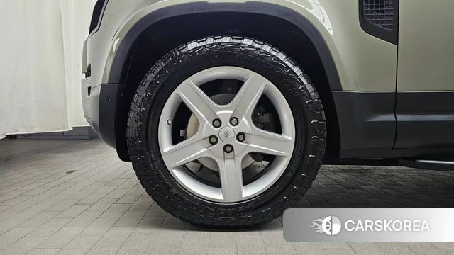 Land Rover Defender (L663) id 4187624 из Кореи 26