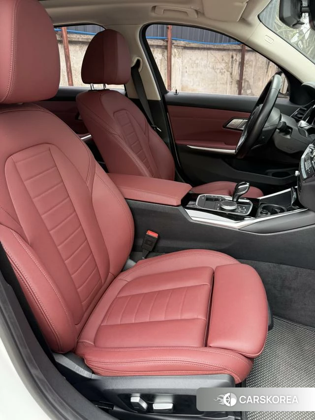 BMW 3 series id 4277231 из Китая 10