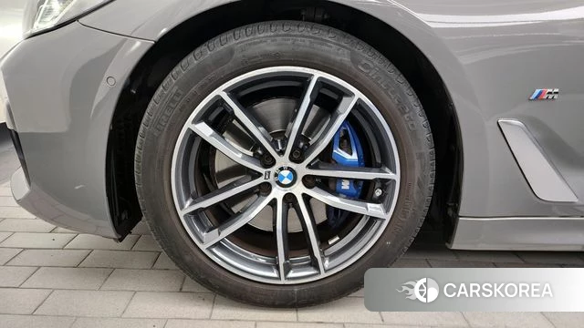 BMW 5 Series (G30) id 3843374 из Кореи 15