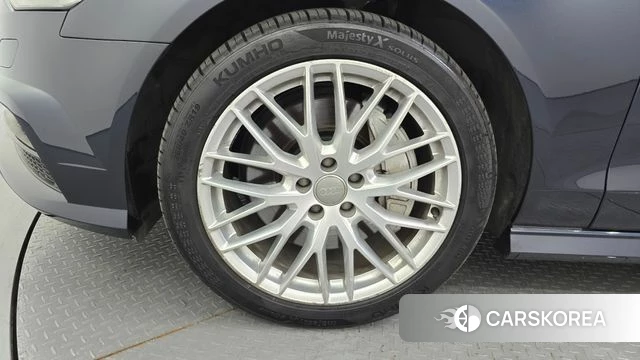 Audi New A6 id 4477399 из Кореи 32