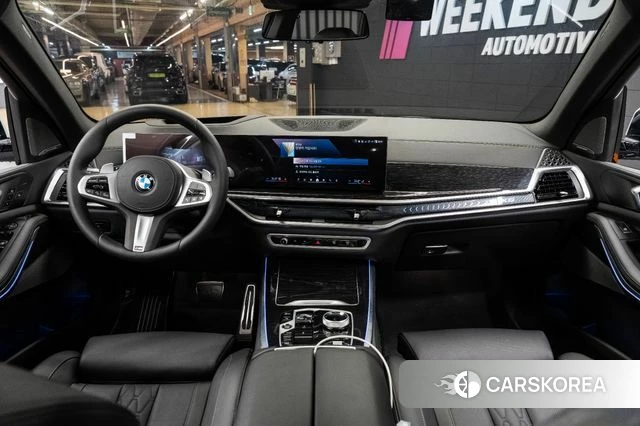 BMW X5 (G05) 2025 Светло-серебряный цвет из Кореи, фото 5