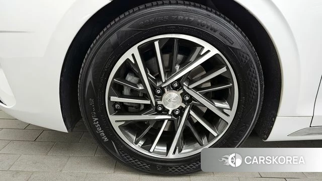 Hyundai The New Grandeur IG id 4294385 из Кореи 30