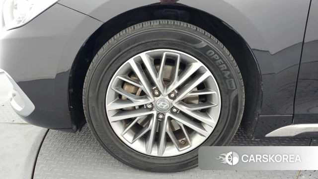Hyundai Grandeur IG id 4331639 из Кореи 15