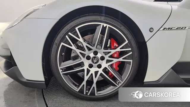 Maserati MC20 id 3180025 из Кореи 15