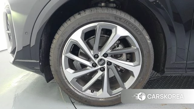 Audi Q5 (80A) id 4307921 из Кореи 31