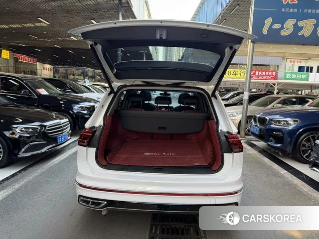 Volkswagen Tiguan L id 4275745 из Китая 23