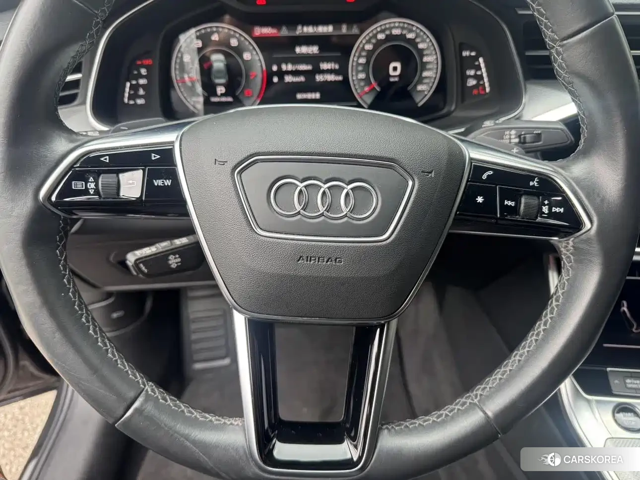 Audi A6L id 4674463 из Китая 17