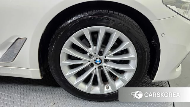 BMW 5 Series (G30) id 4435775 из Кореи 15