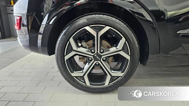 Kia Di Ol Nu Niro id 4745318 из Кореи 25